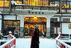 Lạc vào xứ sở thần tiên Ginzan Onsen - đẹp như một câu chuyện cổ tích