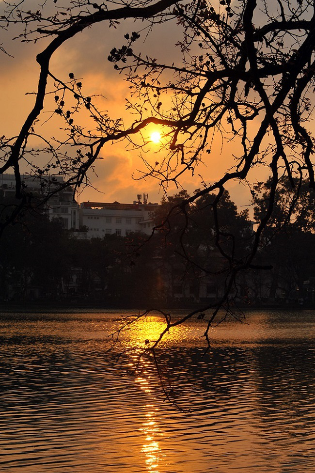 ngam-hoang-hon-ha-noi