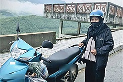 Cụ bà 90 tuổi và niềm đam mê phượt Sa Pa 200km bằng xe máy, người trẻ cũng phải trầm trồ thán phục