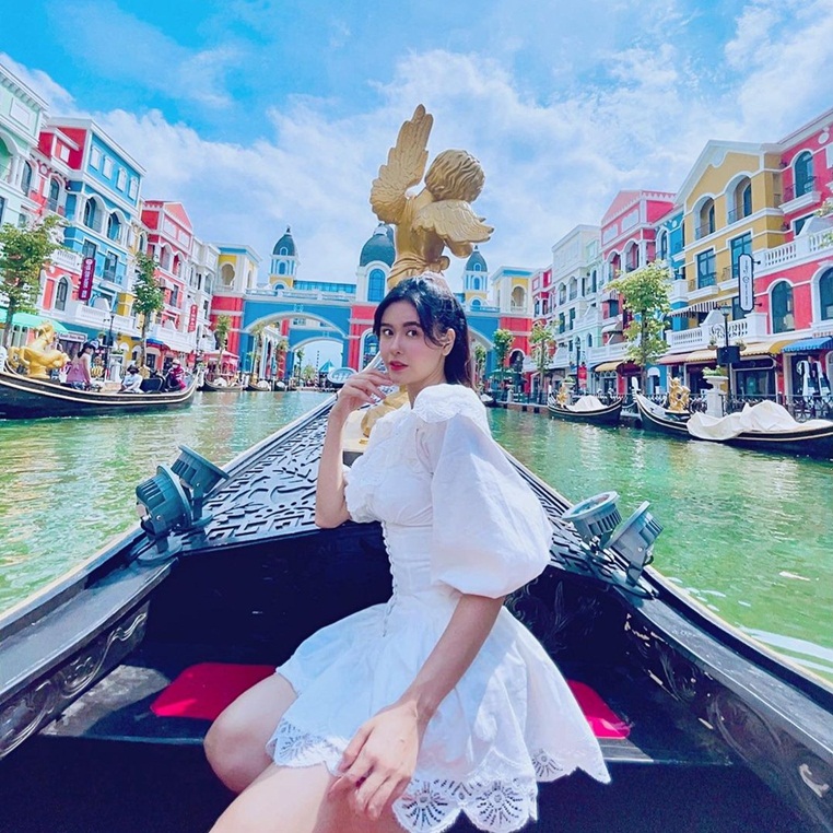 Tim - Trương Quỳnh Anh lộ 'hint" du lịch ở Phú Quốc, "đường ai nấy đi" rồi nhưng con vui là được có phải không?