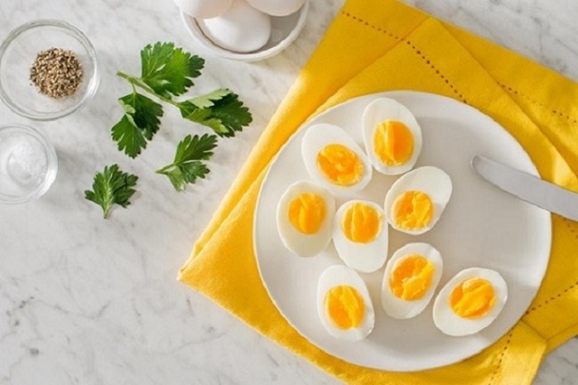 thực đơn ăn kiêng buổi sáng trứng luộc