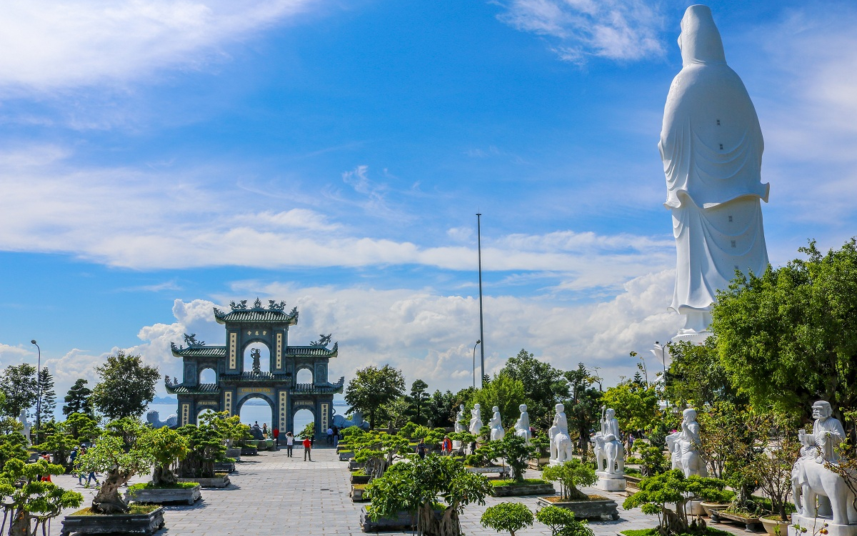 Khám phá chùa Linh Ứng Bãi Bụt – ngôi chùa linh thiêng lớn nhất Đà Nẵng