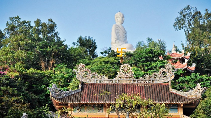khám phá chùa Long Sơn - Khánh Hòa
