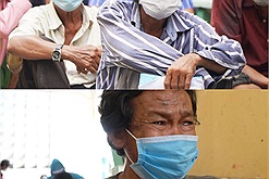 Những giọt nước mắt nghẹn ngào khi được tiêm vaccine của người vô gia cư quanh Sài Gòn