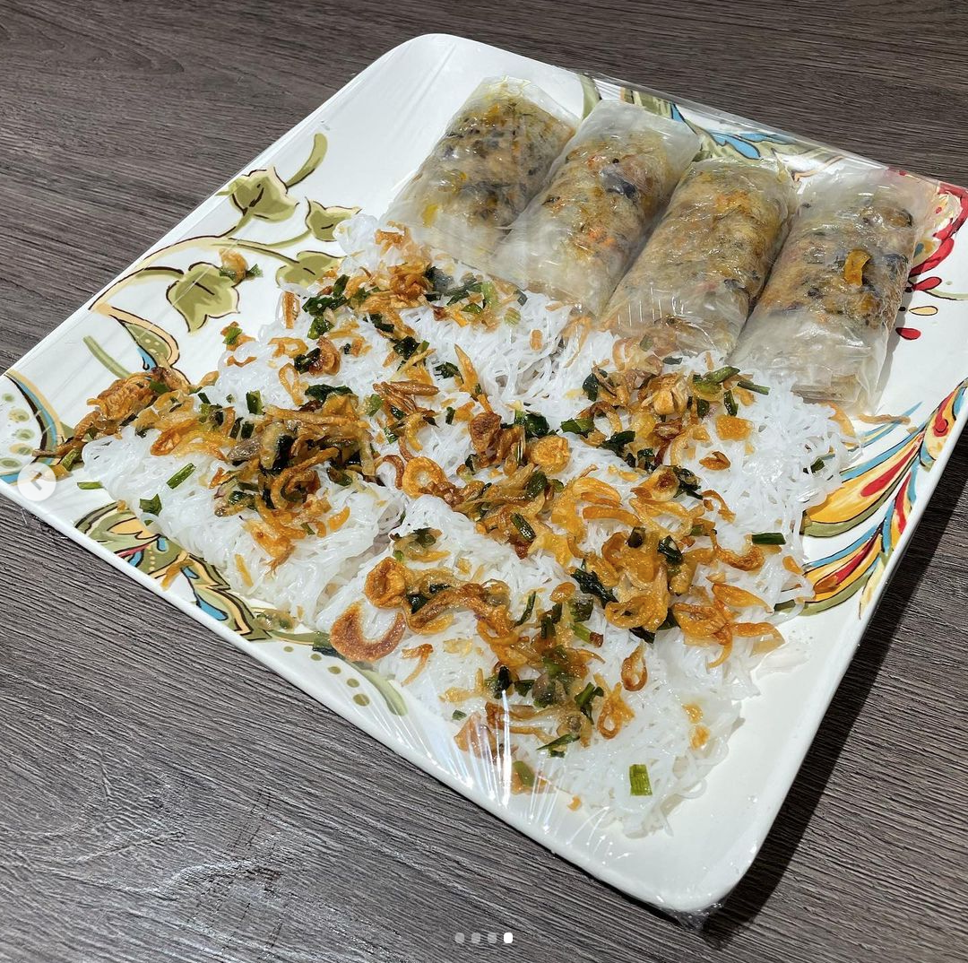 Hariwon nấu ăn dở tệ còn Trấn Thành thì nấu hàng loạt món ngon