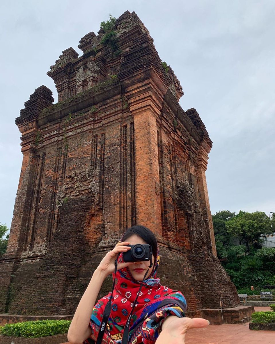 check in tháp Chăm nổi tiếng tại Phú Yên