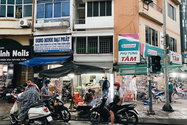 Tiệm cơm tấm gia truyền 24 năm ở Sài Gòn