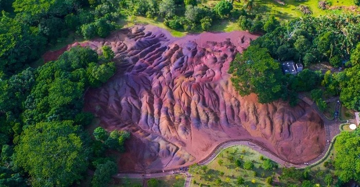 kỳ quan địa chất siêu thực có 1-0-2: vùng đất 7 màu ở quốc đảo Mauritius