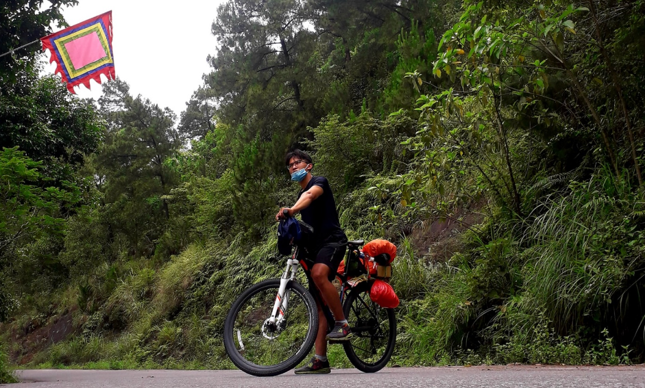 Chàng trai đạp xe xuyên Việt Hà Nội - Cà Mau trong 23 ngày: “Tuổi trẻ, hãy cứ đi khi còn có thể!”