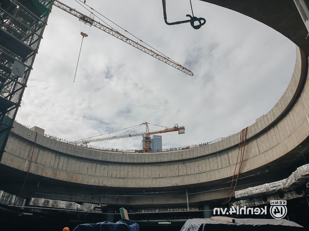 Sau 6 năm thi công, nhà ga trung tâm Bến Thành Metro Sài Gòn lộ diện xịn xò sang chảnh, tương lai đi metro sắp đến rồi! 