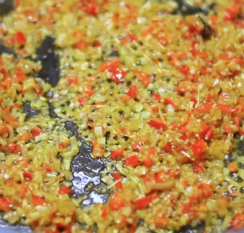 Học cách làm đậu hũ kho sả ớt thơm ngon cực tốn cơm