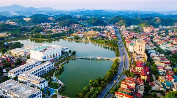 Một thành phố ở Việt Nam có tên nằm đầu và cuối danh sách theo bảng chữ cái: tưởng khó nhưng nghĩ kỹ một chút là ra! 