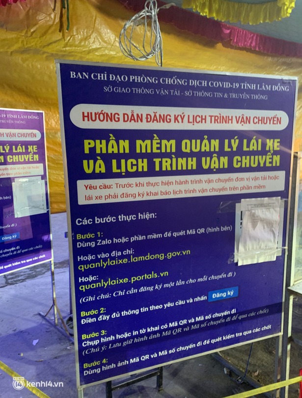 Cuối tuần, hàng nghìn người đi "chill" ở Đà Lạt, cán bộ Đèo Chuối làm thủ tục lúc 3 giờ đêm "mệt nghỉ"