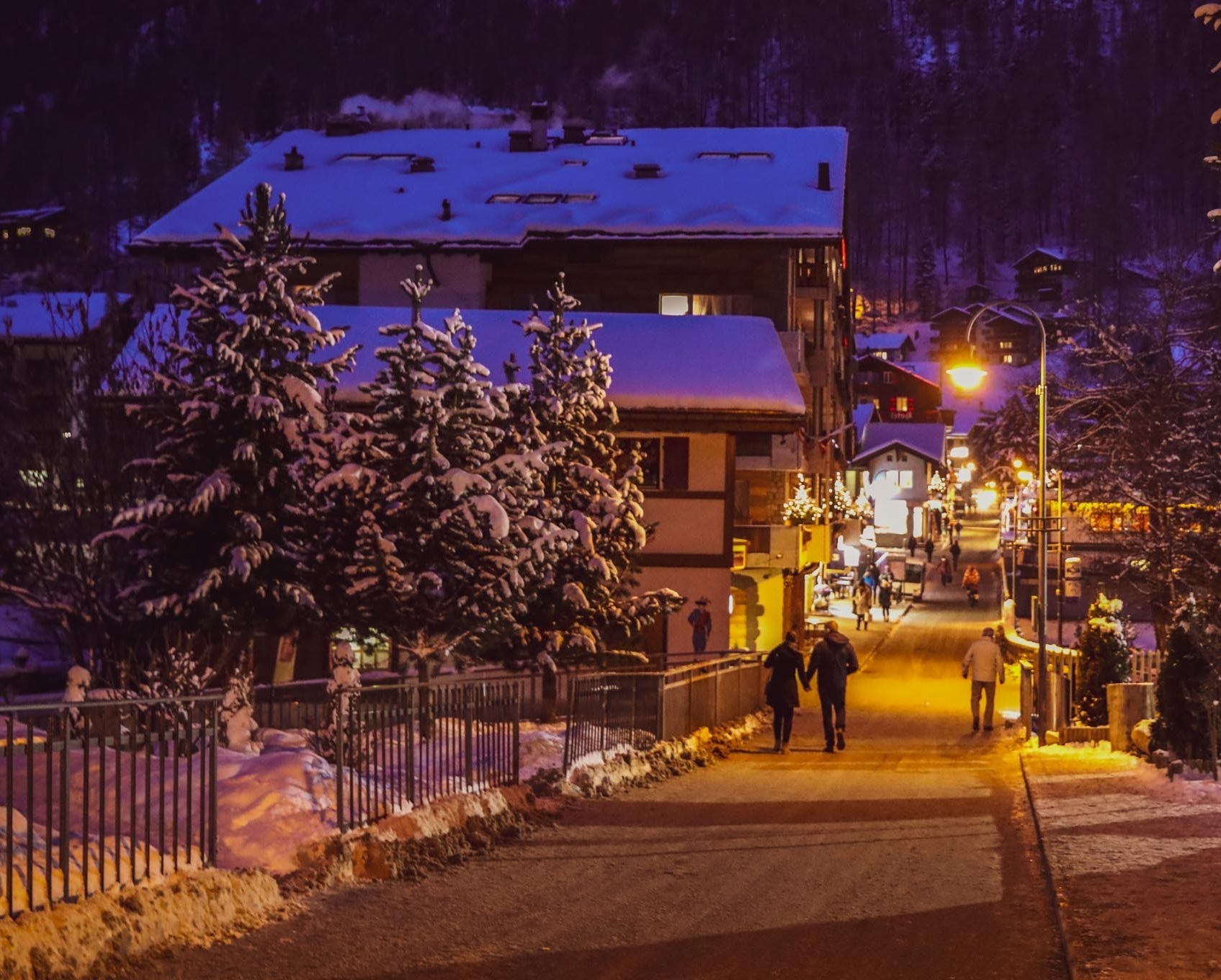Khung cảnh Giáng sinh như cổ tích tại Zermatt - thị trấn tuyết trắng đẹp nhất mùa Noel