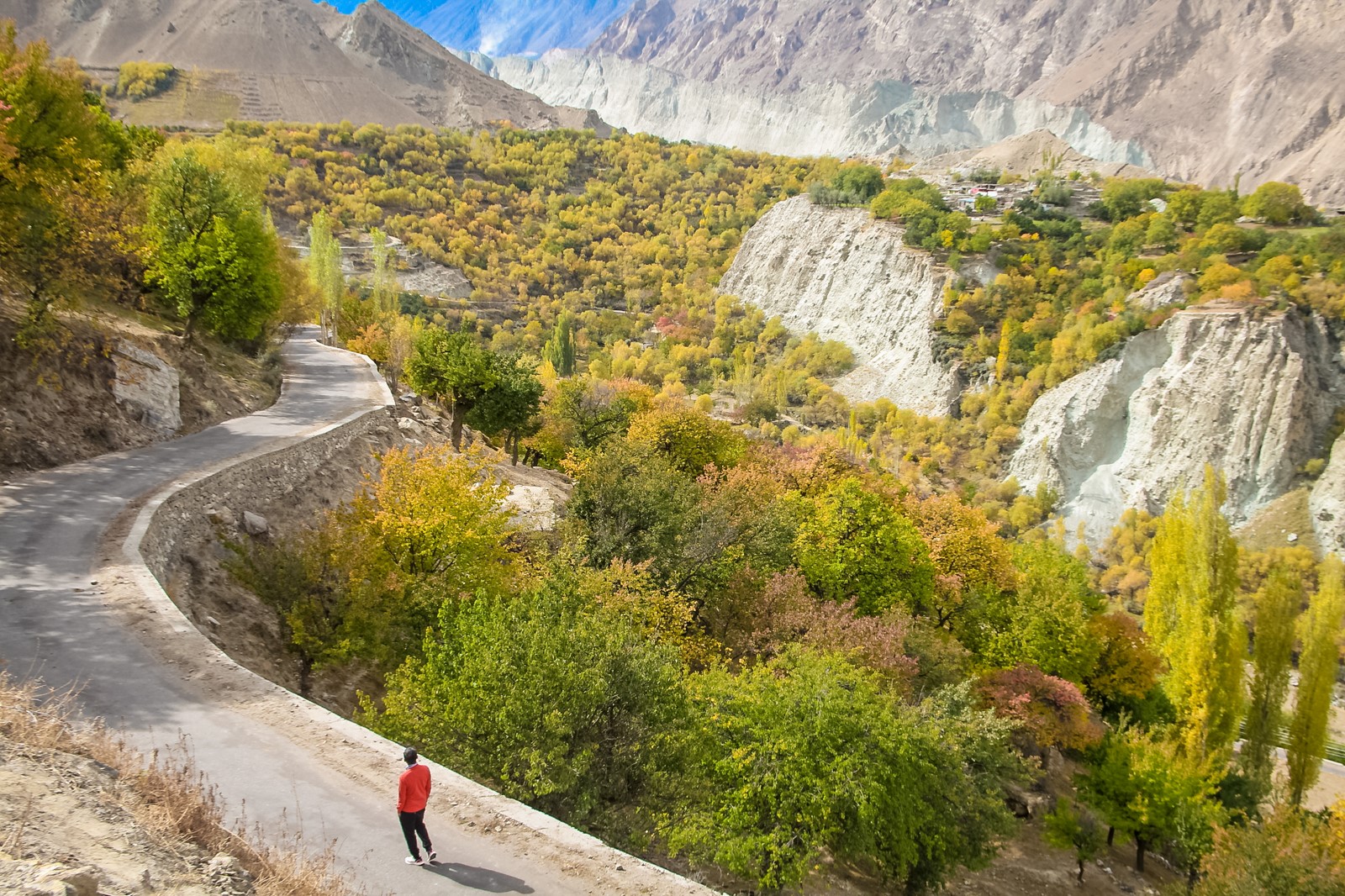 Pakistan, đất nước tưởng chỉ có chiến tranh, nhưng ai ghé thăm cũng phải choáng ngợp trước vẻ đẹp thiên nhiên kỳ vĩ