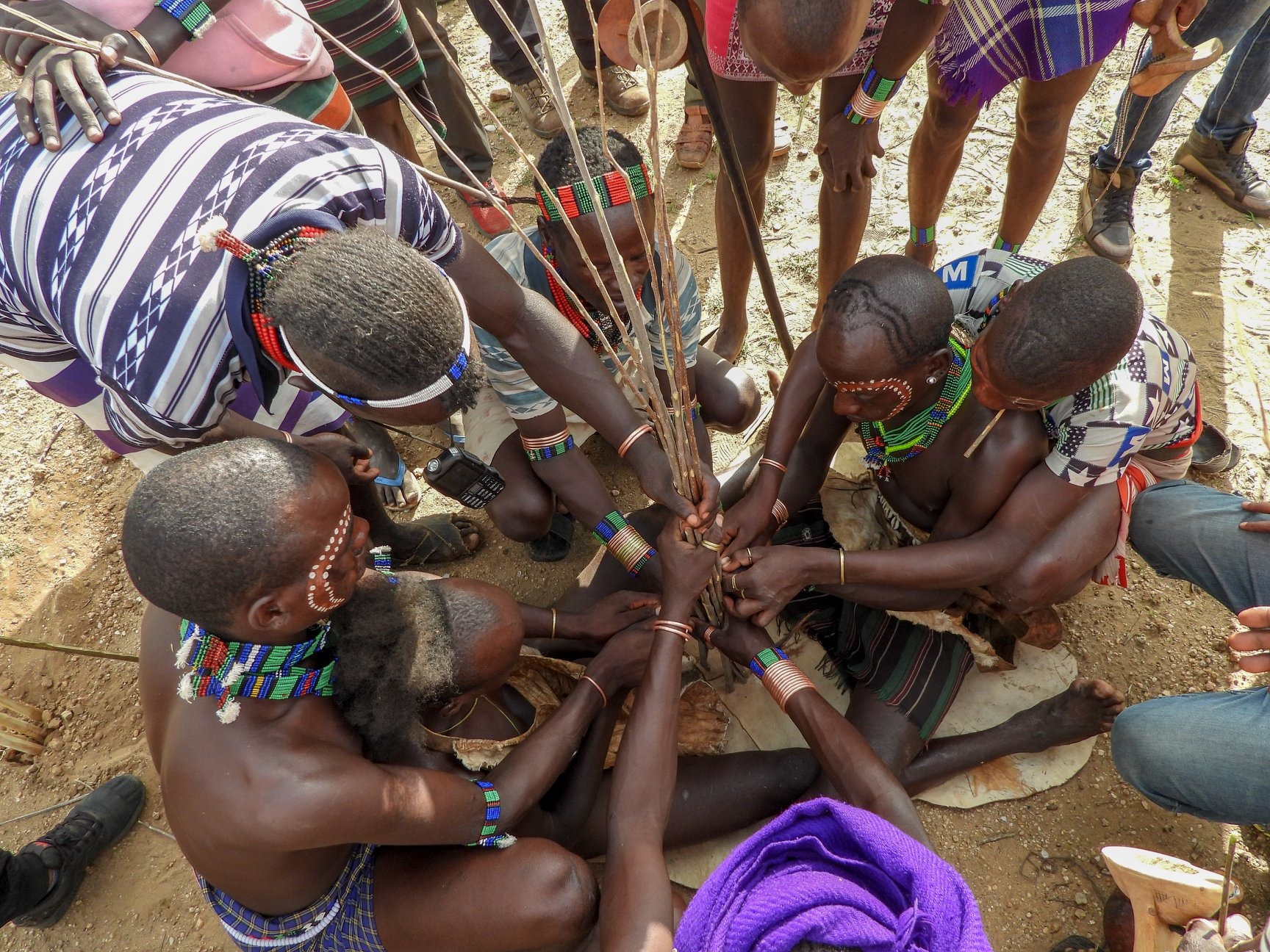 Du lịch Ethiopia, du khách Việt được xem lễ trưởng thành độc đáo của bộ tộc châu Phi