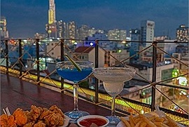 Cùng đến ngay 5 quán cafe rooftop view trên cao ngay giữa Sài Gòn để chill cùng hội bạn dịp tết dương này nào!