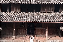 Ghé Hà Giang thăm dinh thự Vua Mèo, dinh thự trăm tuổi với kiến trúc cổ độc đáo 