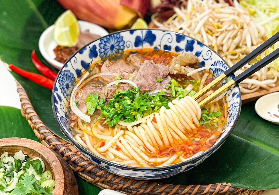 Hình ảnh câu đố về một món ăn nổi tiếng của Việt Nam khiến nhiều người không thể đoán ra