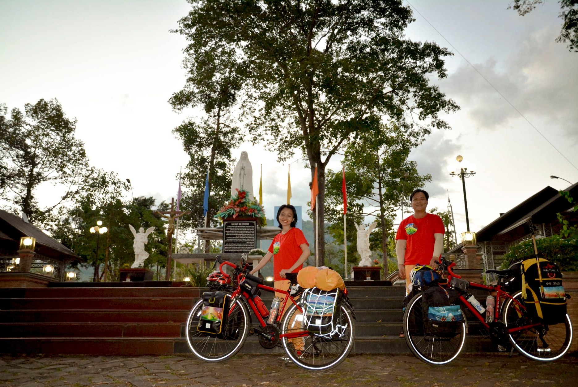 đạp xe xuyên Việt