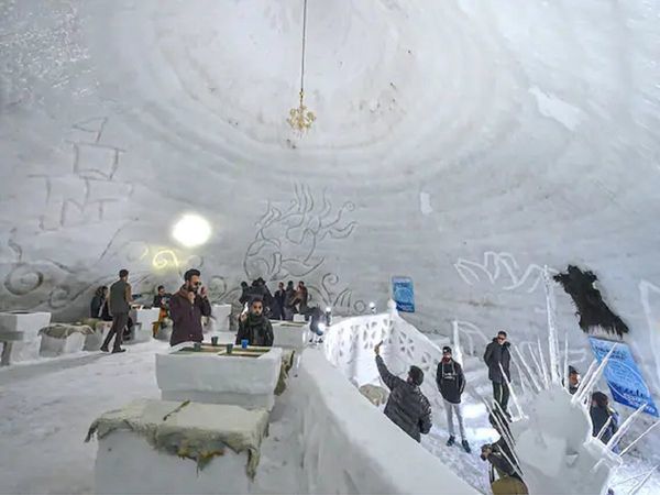 Khám phá quán cafe lều tuyết Snowglu lạnh nhất thế giới có 102 tại Ấn Độ