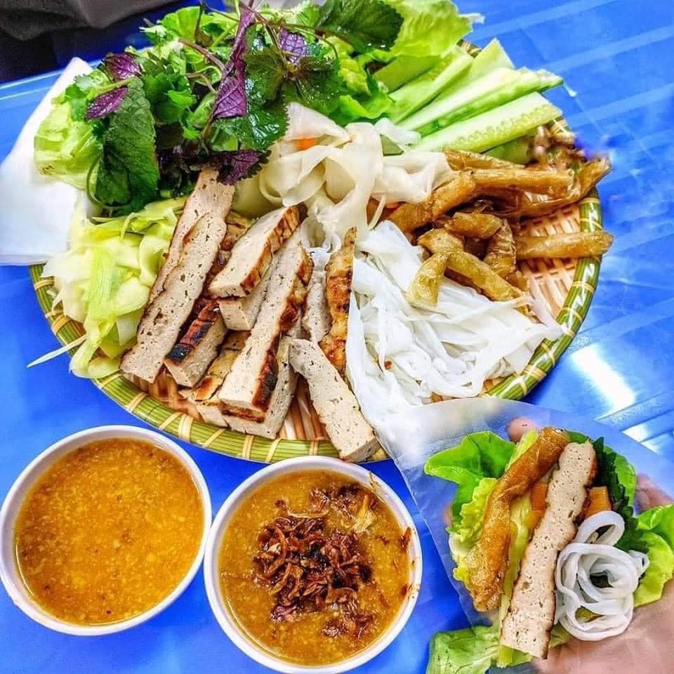 quán nem nướng Nha Trang nổi tiếng