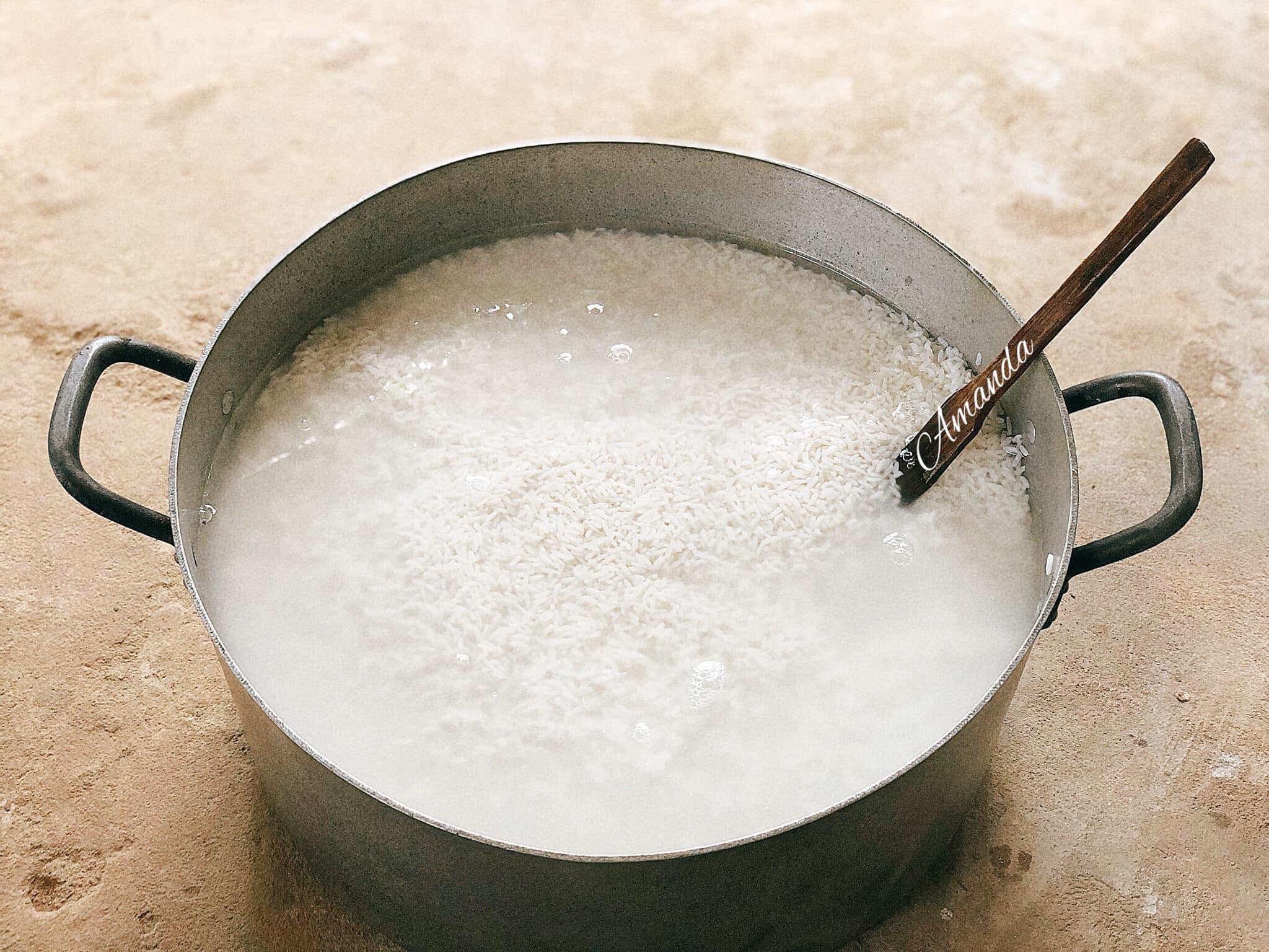 đặc sản bánh lá mơ nước cốt dừa