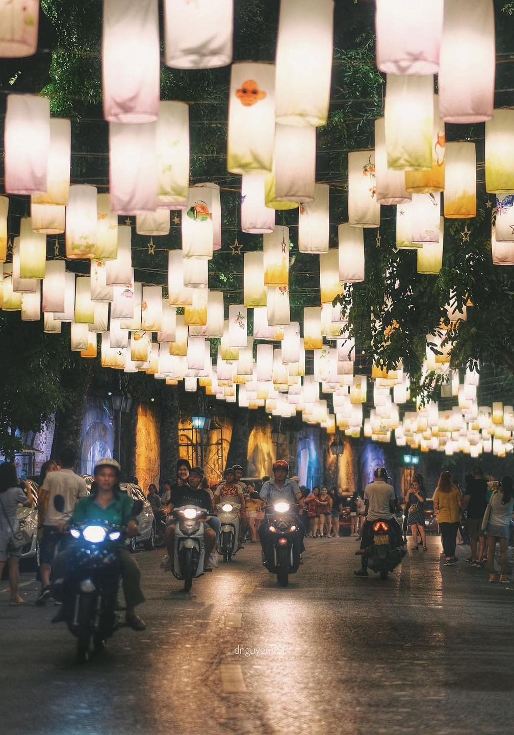 phố lồng đèn Phùng Hưng