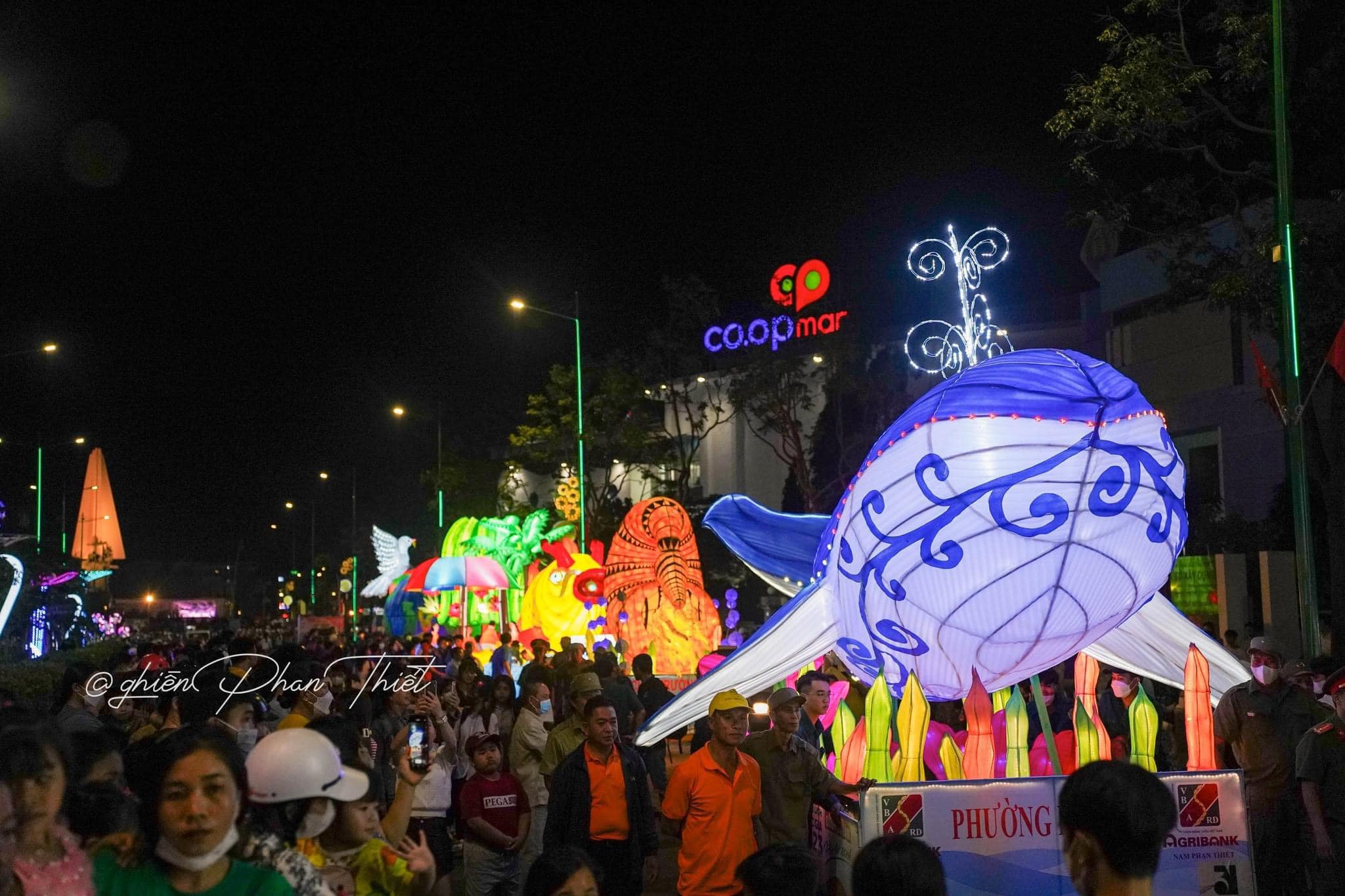 lễ hội rước đèn Trung thu 2023 lớn nhất Việt Nam