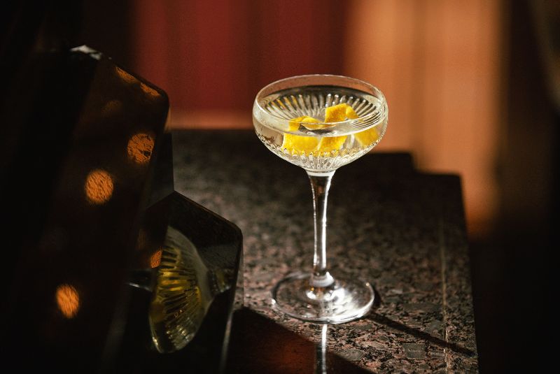 Top 8 quán bar chuyên cocktail nhẹ và không cồn