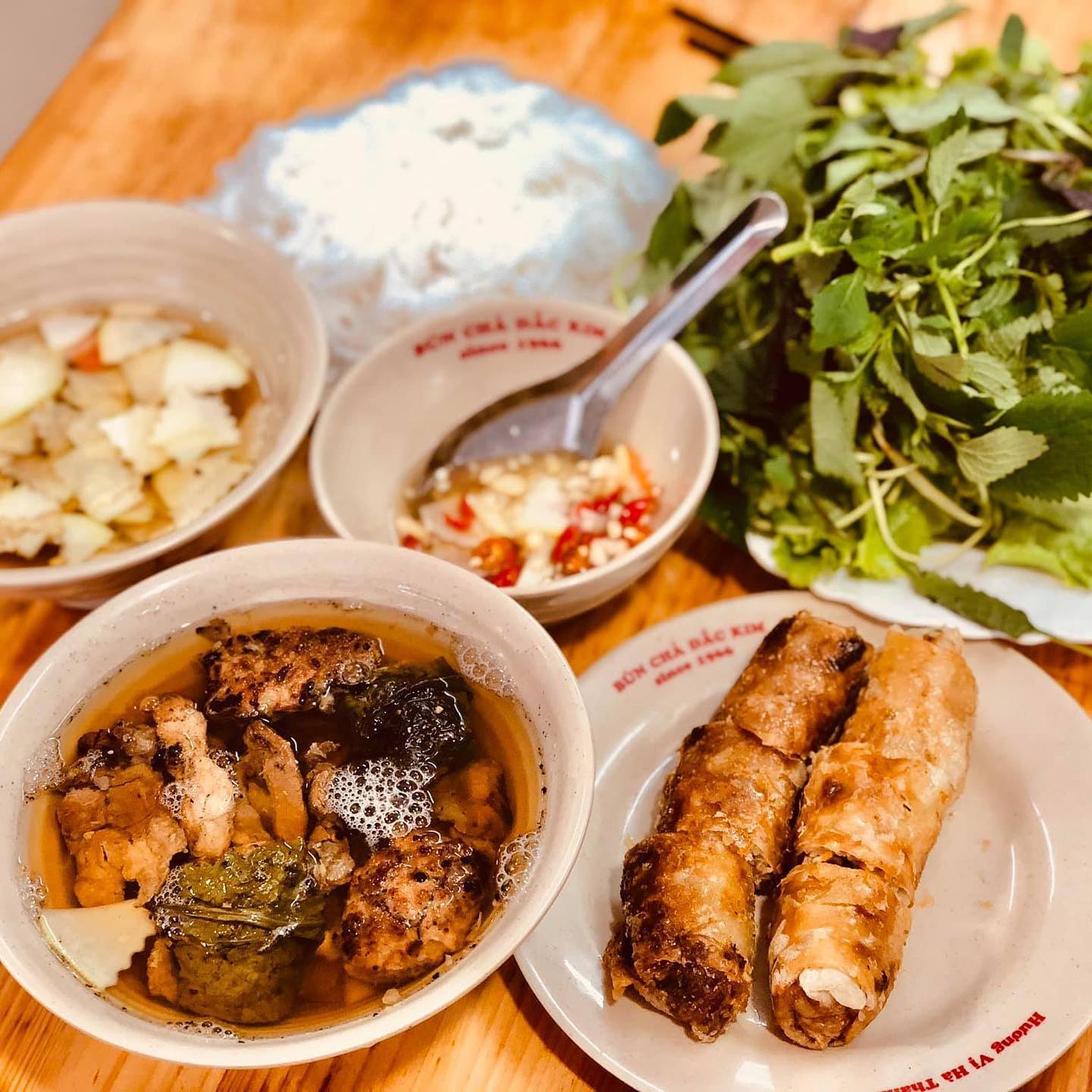 quán ăn đường phố Hà Nội