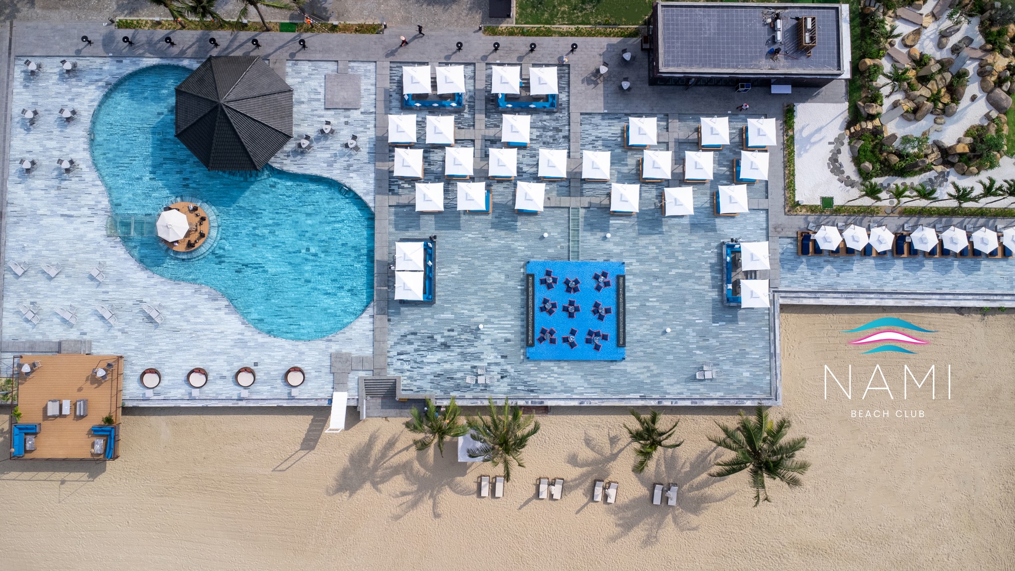 nami beach club hot check-in đà nẵng