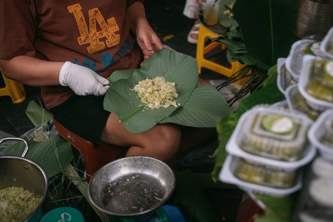 Chưa thu các nàng thơ đã check in mùa thu Hà Nội