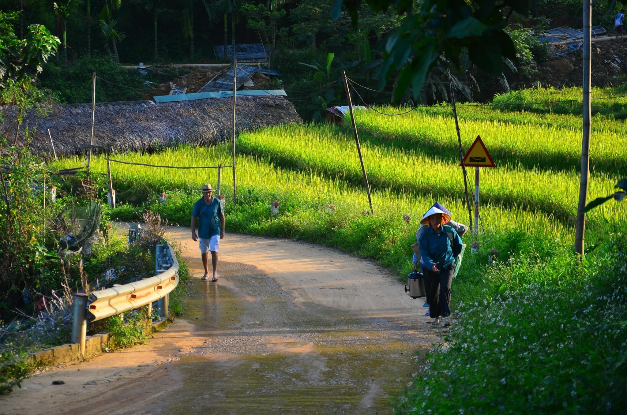 Pù Luông là cái tên không thể bỏ qua ngắm đồng lúa chín vàng 