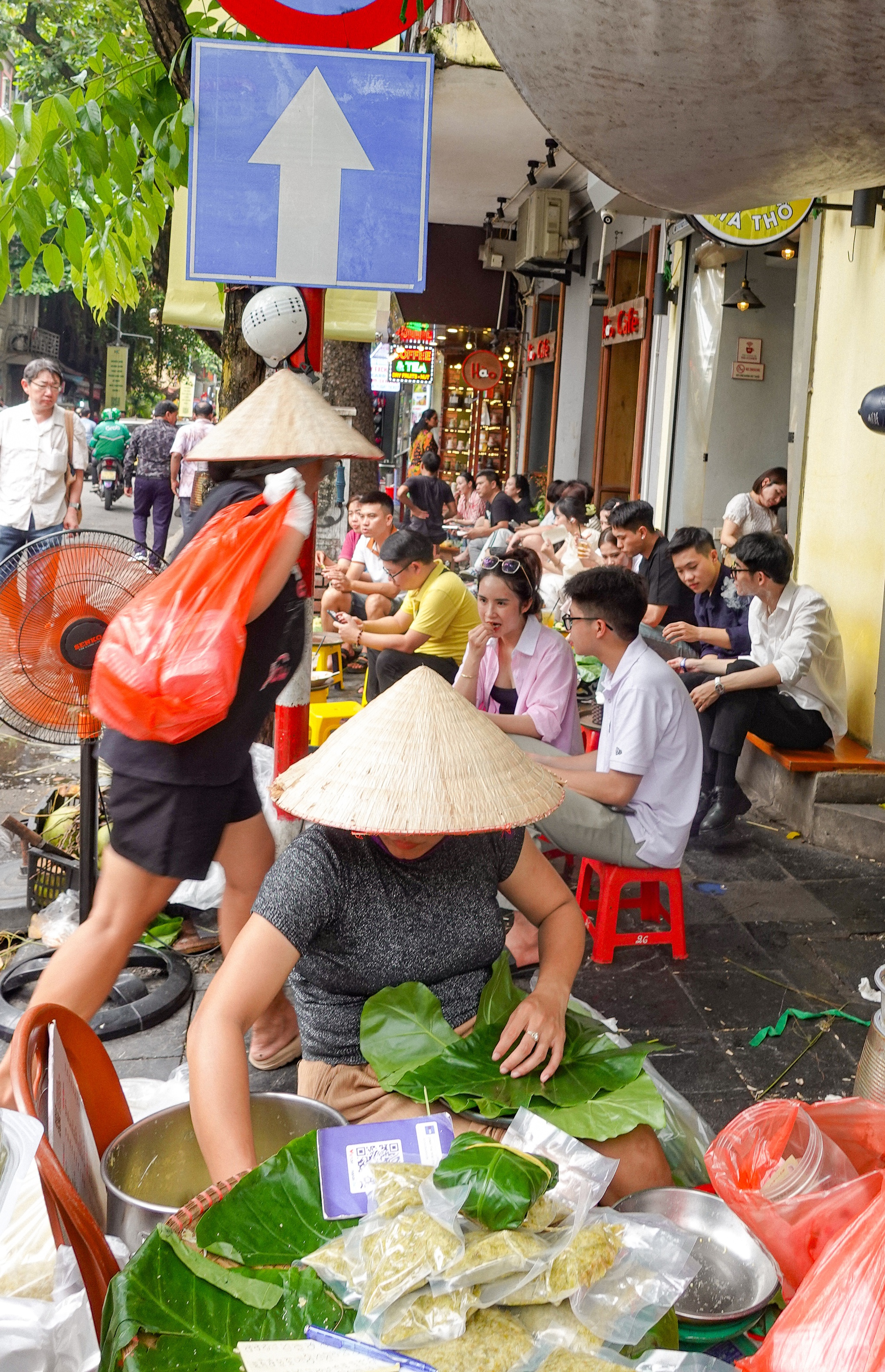 Thời tiết bớt oi nóng, liệu mùa thu Hà Nội có thật sự đang tới gần?