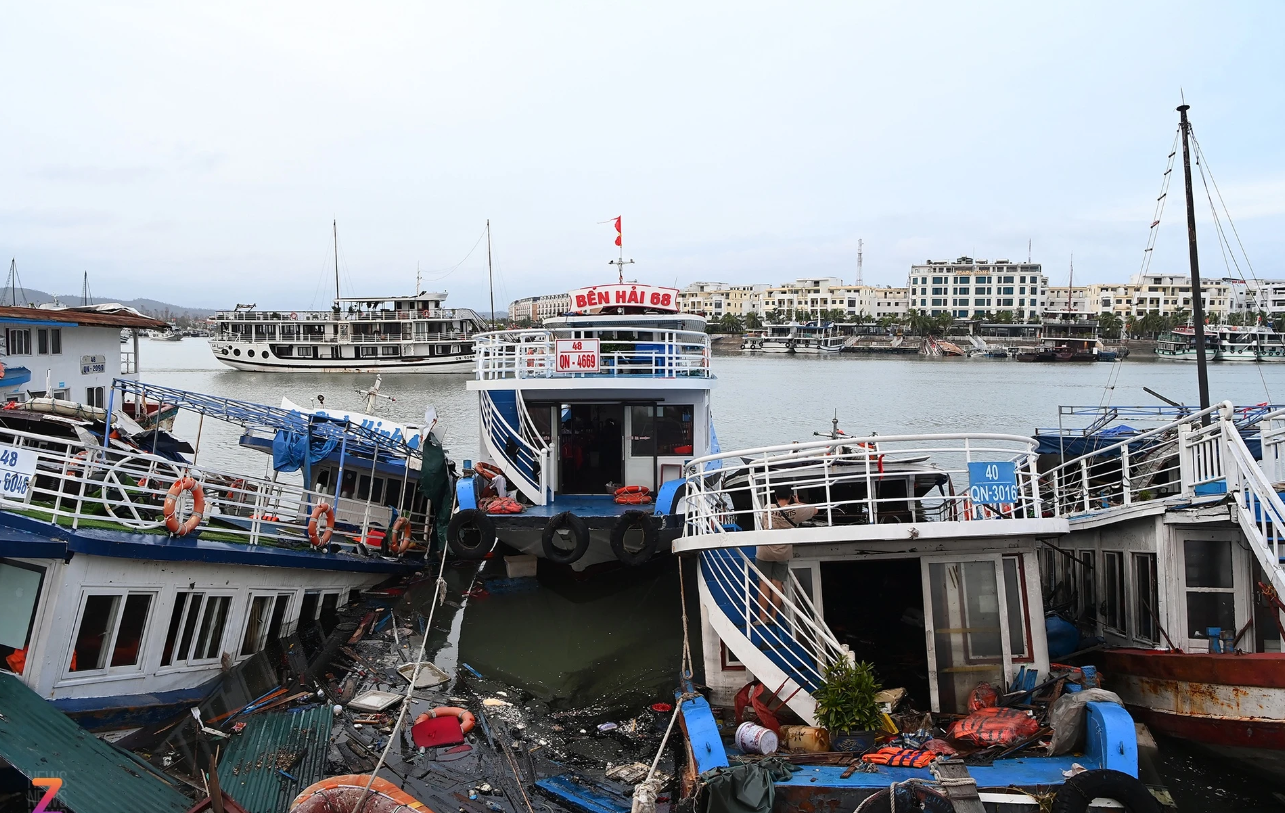 tàu thuyền chìm hư hỏng nặng nề ở hạ long quảng ninh