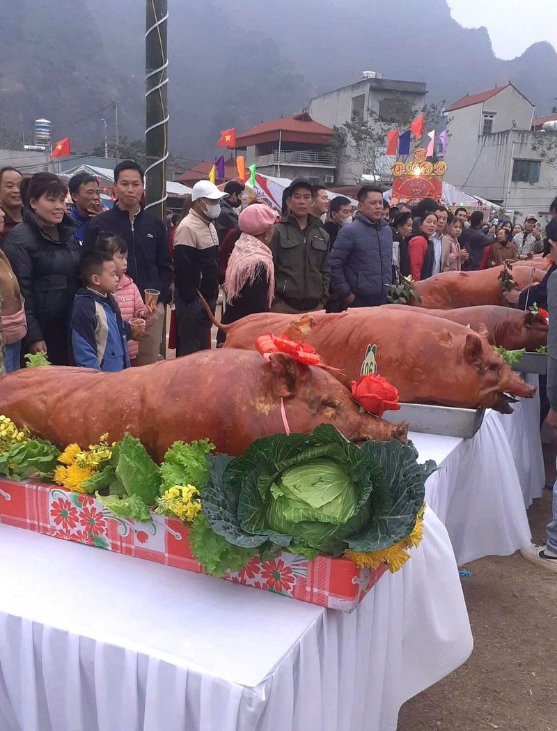 hội thi lợn quay Lạng Sơn