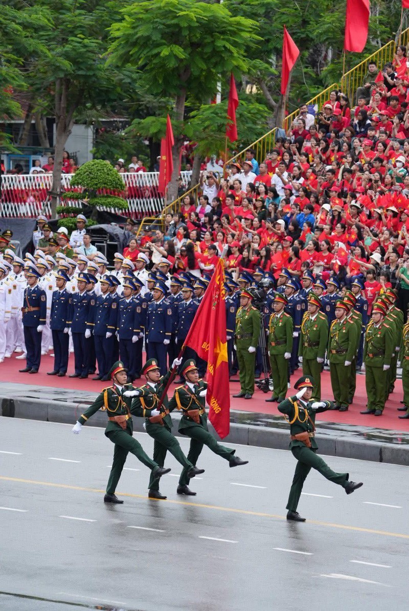 lễ diễu hành kỷ niệm 70 năm Giải phóng Hải Phòng