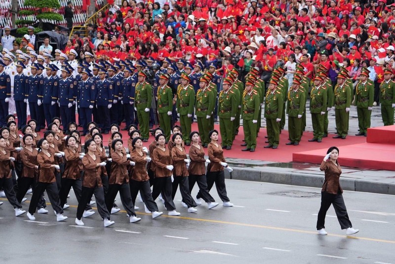 lễ diễu hành kỷ niệm 70 năm Giải phóng Hải Phòng