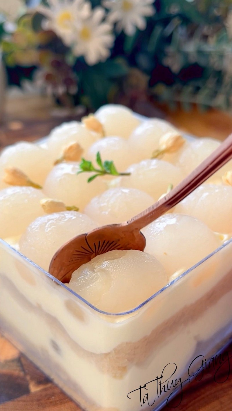 Bánh ô long nhài nhãn thanh mát cho mùa hè