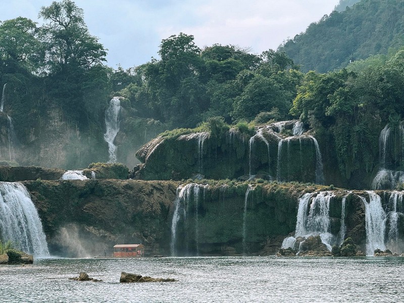 Mùa hè đi Cao Bằng