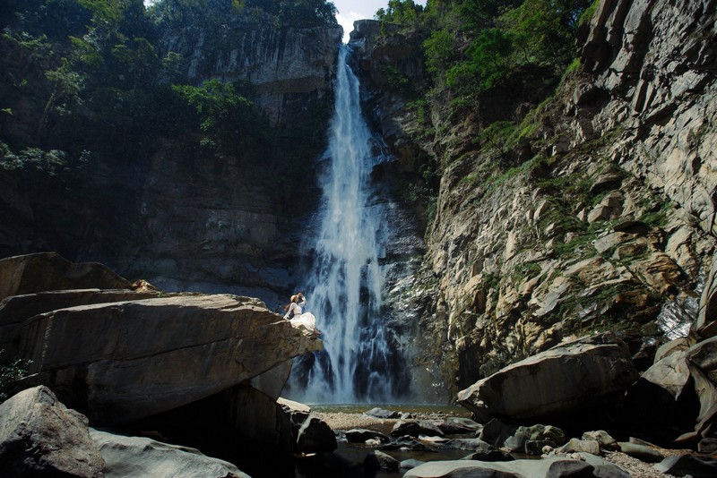 Khám phá thác Háng Tề Chơ