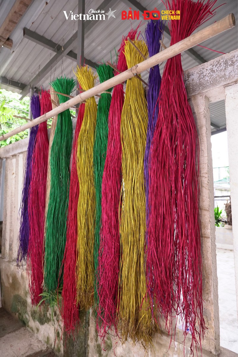 Nghề làm chiếu Cẩm Nê