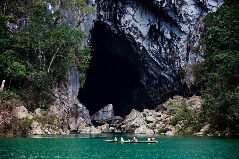 Vườn quốc gia Phong Nha - Kẻ Bàng và Vườn quốc gia Hin Nam Nô