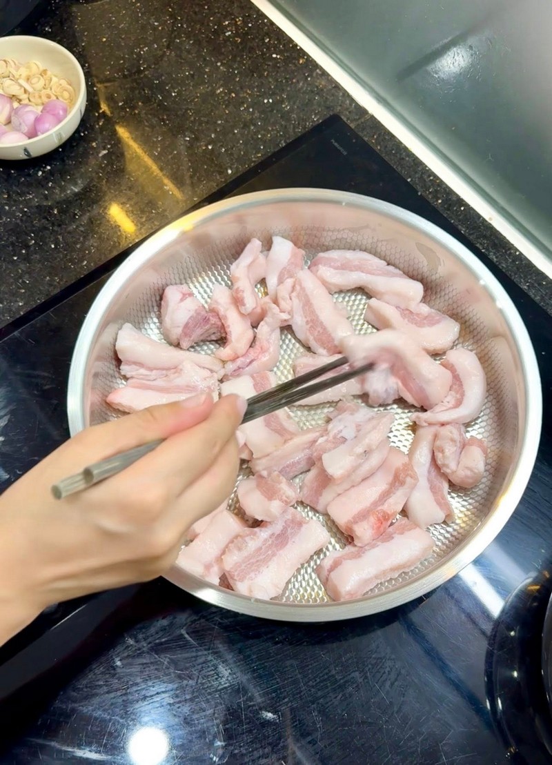 Cách làm thịt chưng mắm tép