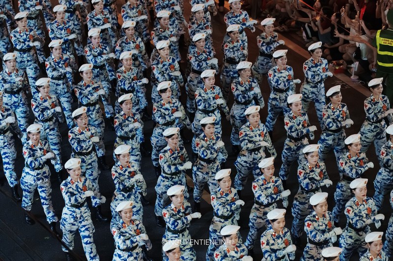 Lễ sơ duyệt diễu binh diễu hành A80