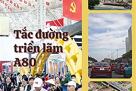 Không ngại Trung tâm Triển lãm Quốc gia kẹt cứng, người dân chờ hàng giờ đồng hồ trên đường để hòa vào không khí của ngày hội A80