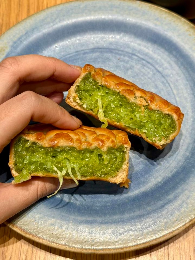 review chi tiết 9 thương hiệu bánh trung thu nhân cốm