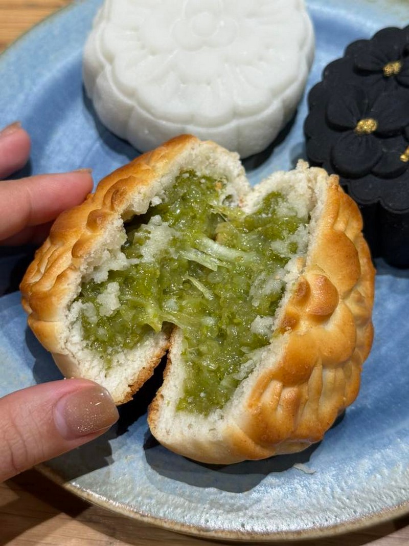 review chi tiết 9 thương hiệu bánh trung thu nhân cốm