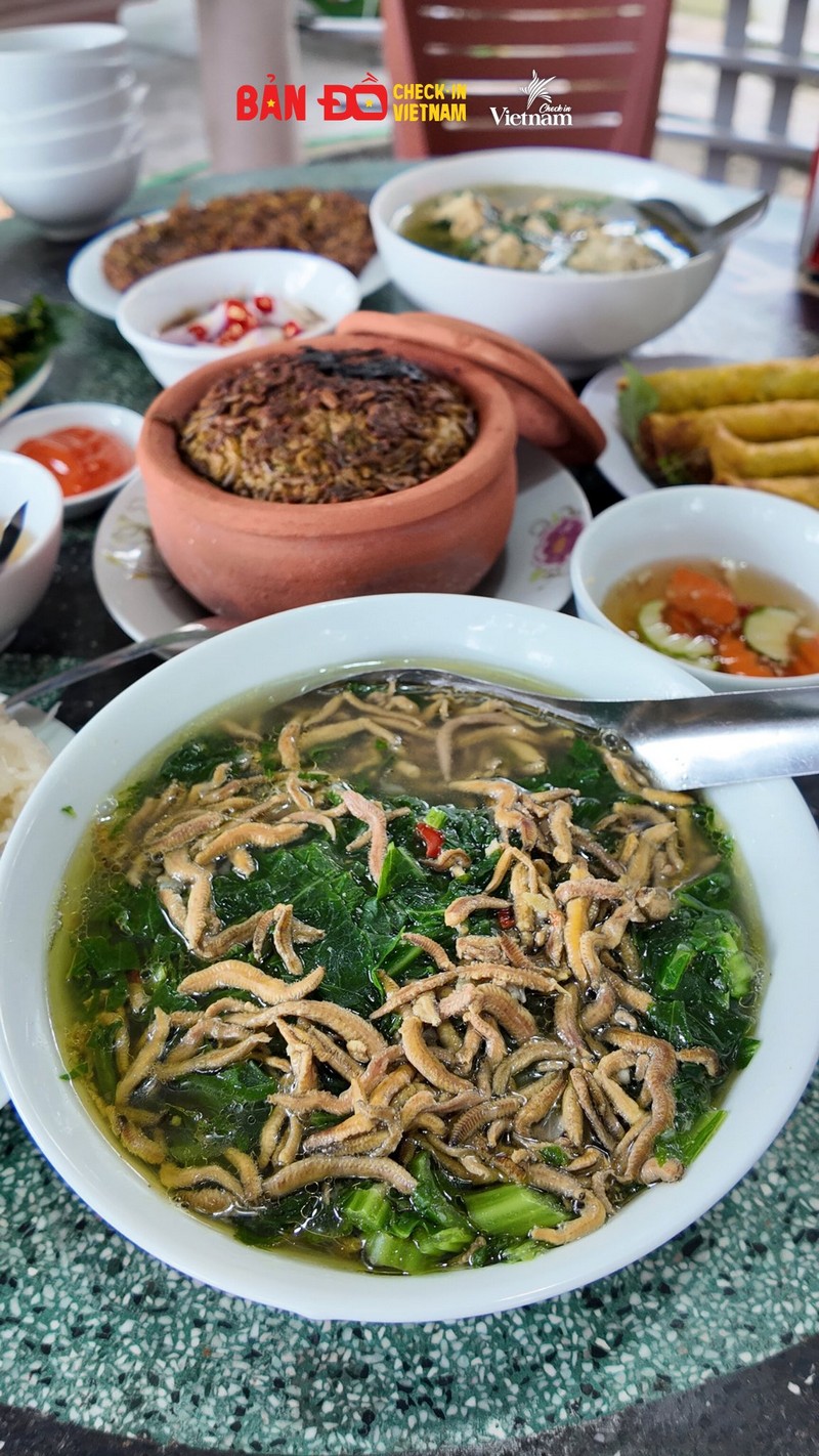 Review trải nghiệm rươi Tứ Kỳ